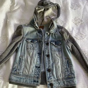 American eagle sweater